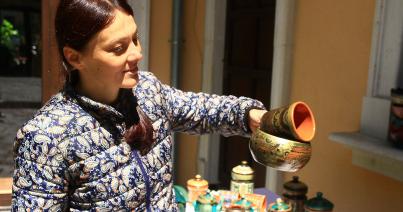 Ambrus Emese kerámiafestővel nyitott a Míves Sarok