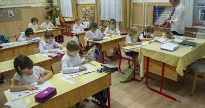 Tanítók is oktathatják a román nyelvet a kisebbségi tannyelvű elemi osztályokban